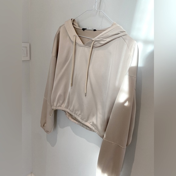 Zara champagne satin hoodie - Picture 1 of 4